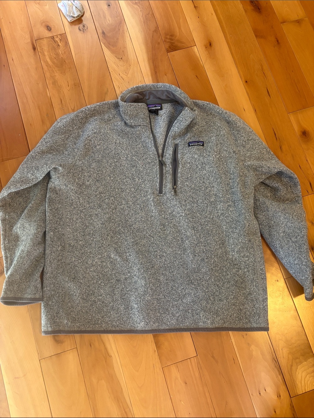 Patagonia Men’s Heather Gray Zip-Up Fleece Pullover